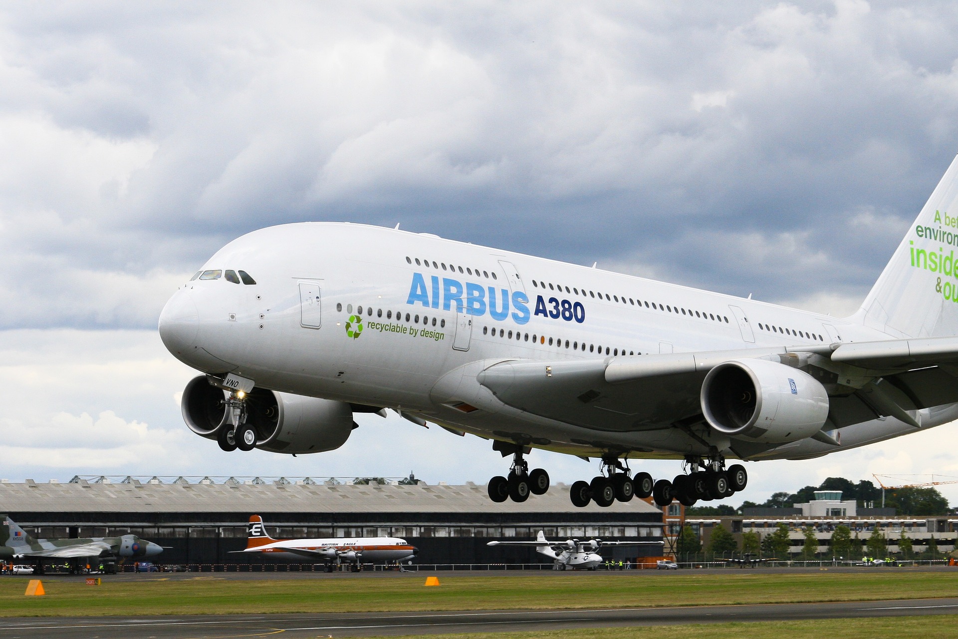 Un Abribus A380 qui décolle.